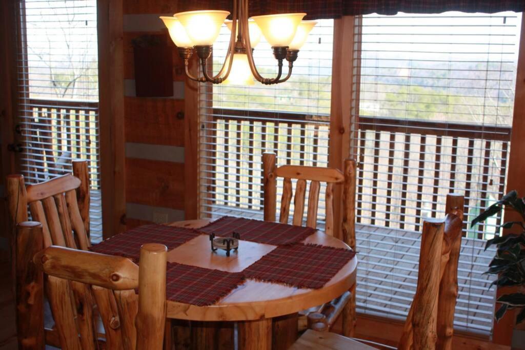 View! Private! Hot Tub,Pool Table,Fireplace,Relax! Sevierville Exteriér fotografie
