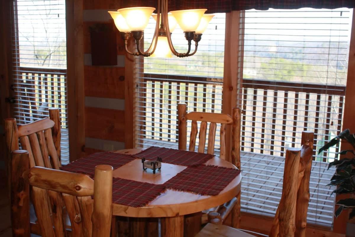 View! Private! Hot Tub,Pool Table,Fireplace,Relax! Sevierville Exteriér fotografie